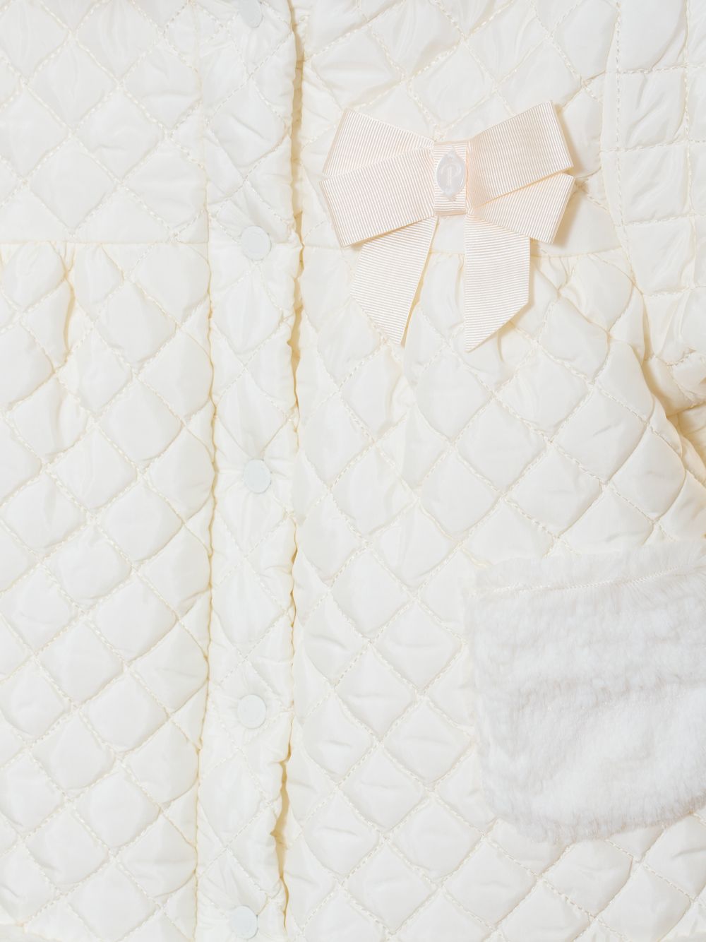 Ecru quilted raincoat