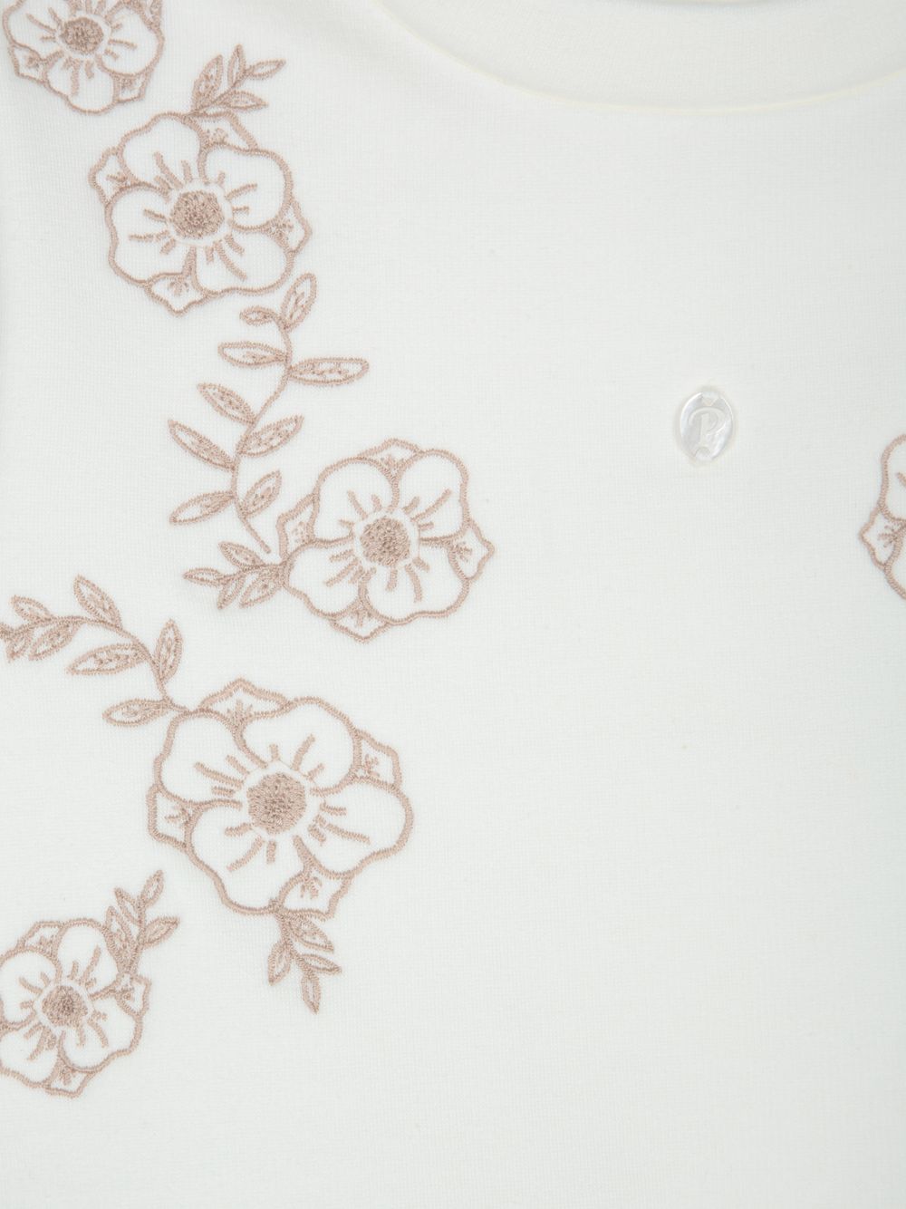 Ecru set with flower embroideries
