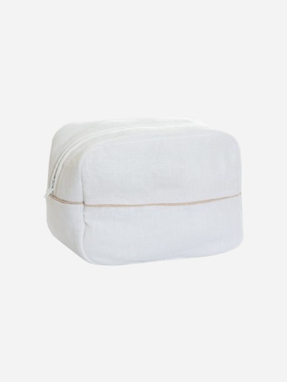 White linen nécessaire
