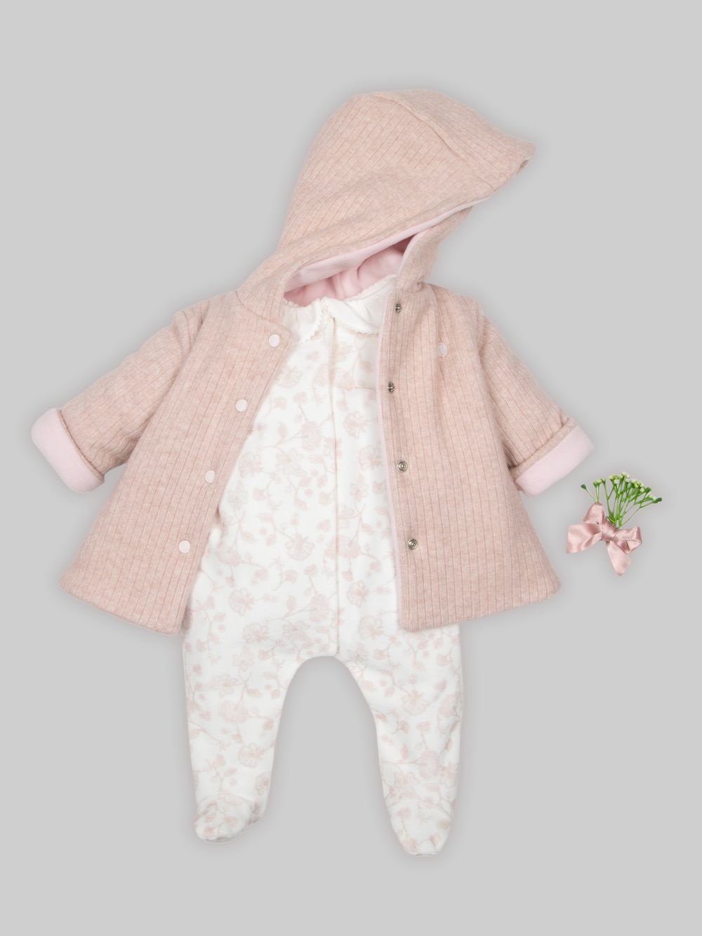 Pink knit coat with hood
