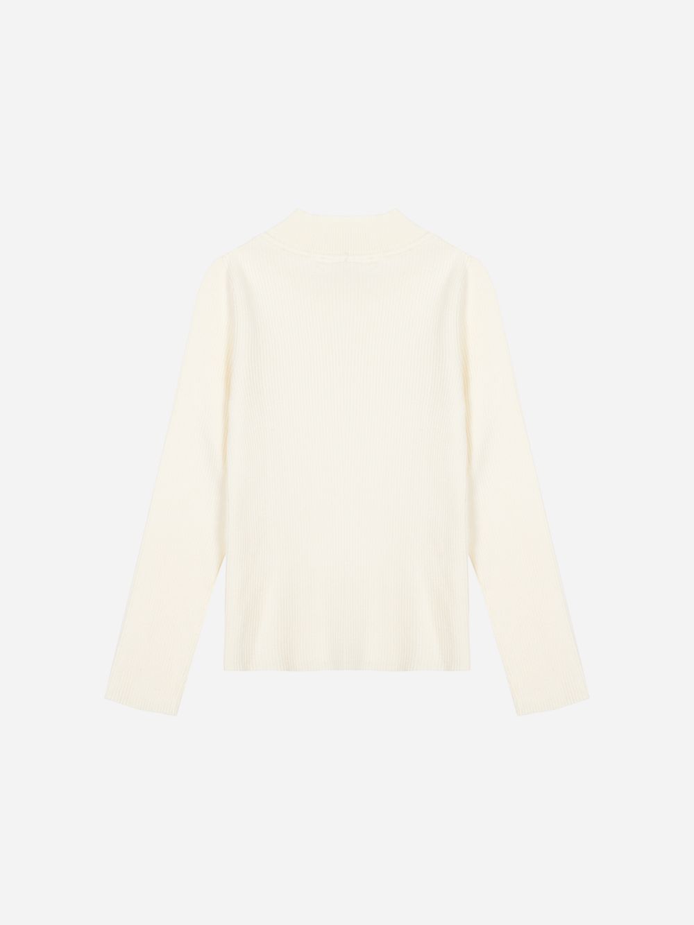 Ivory knit sweater with flower