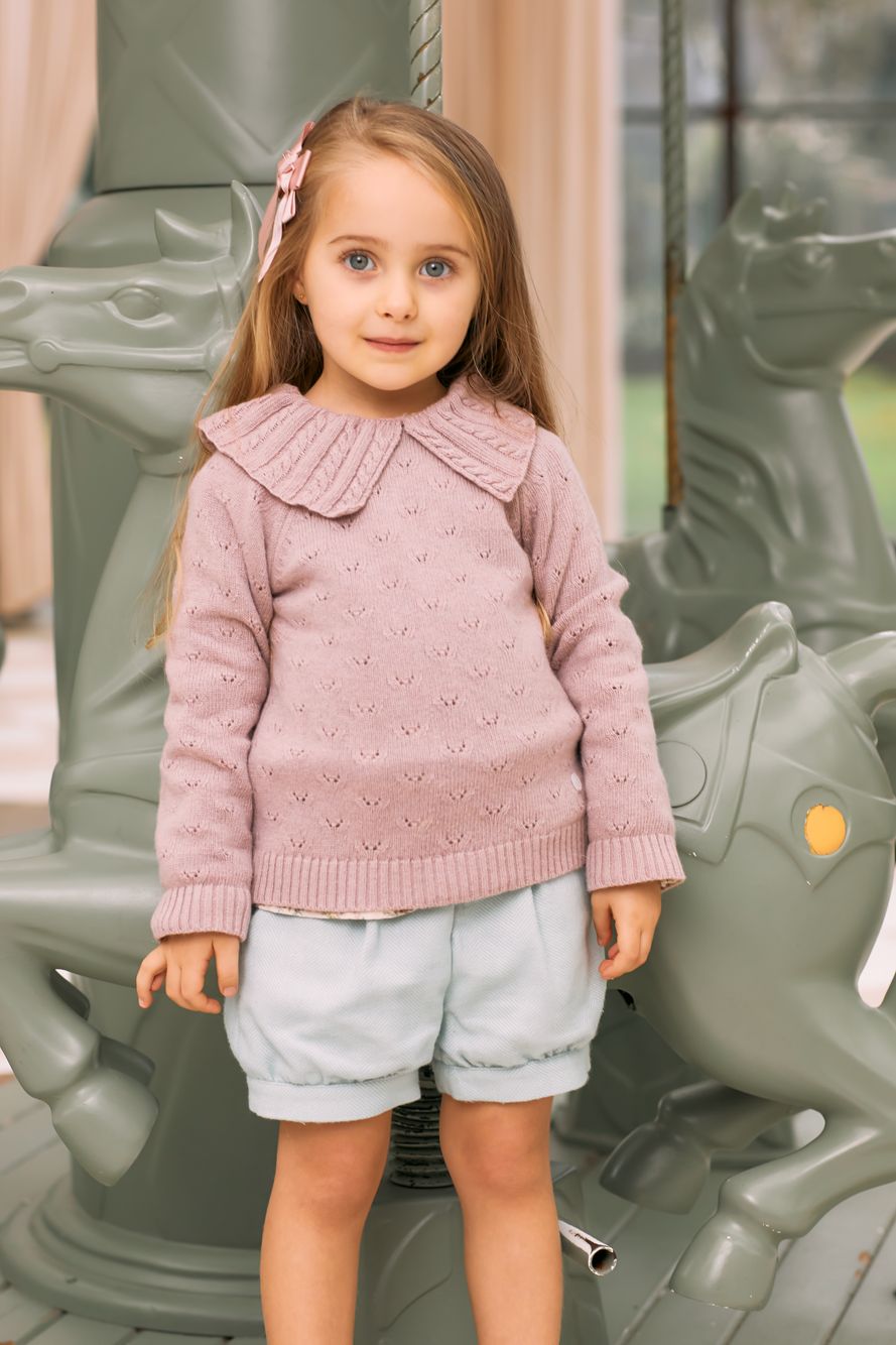  lilac sweater with cable stitch collar
