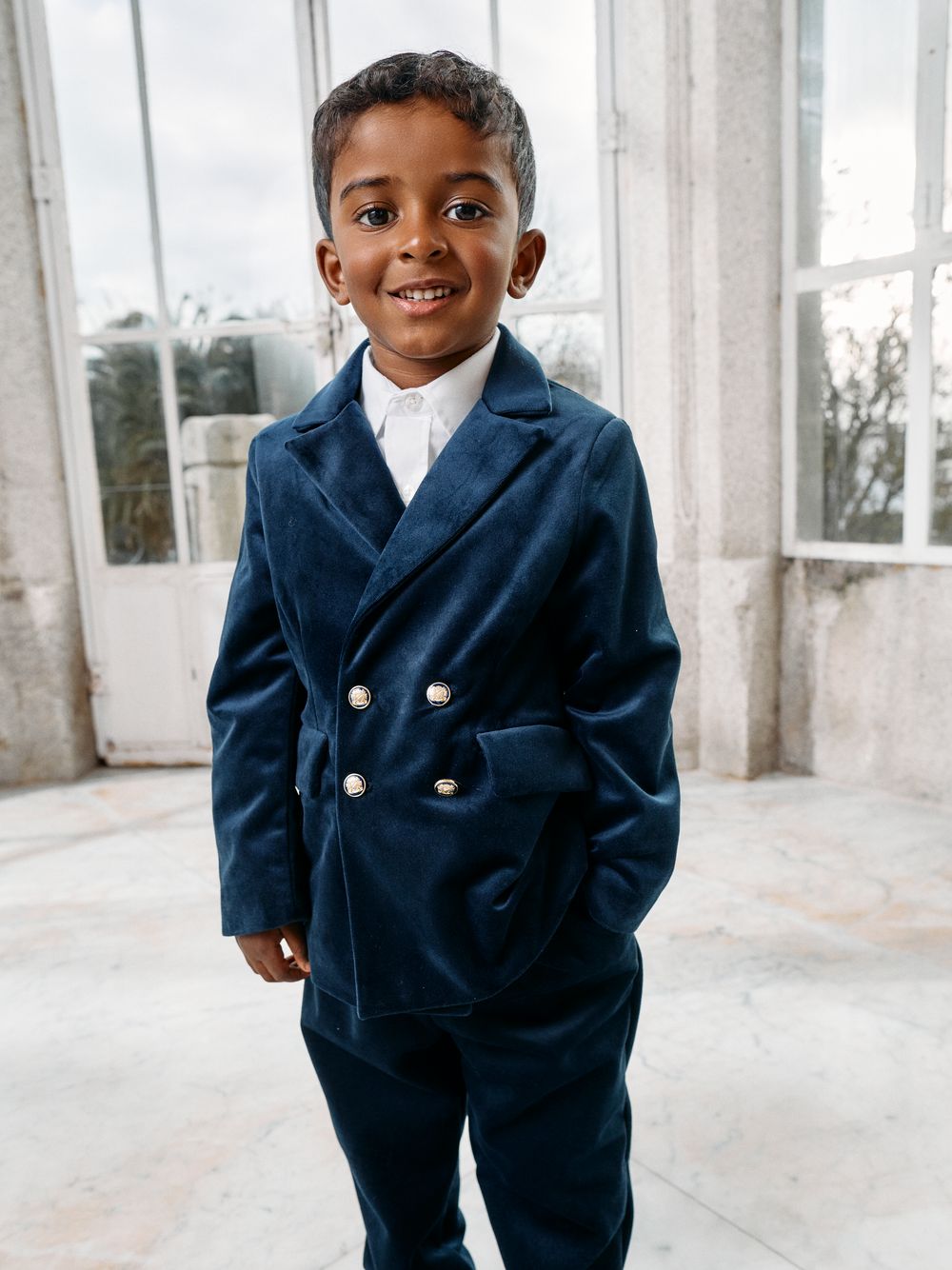 Elegant navy blue velvet blazer for boys