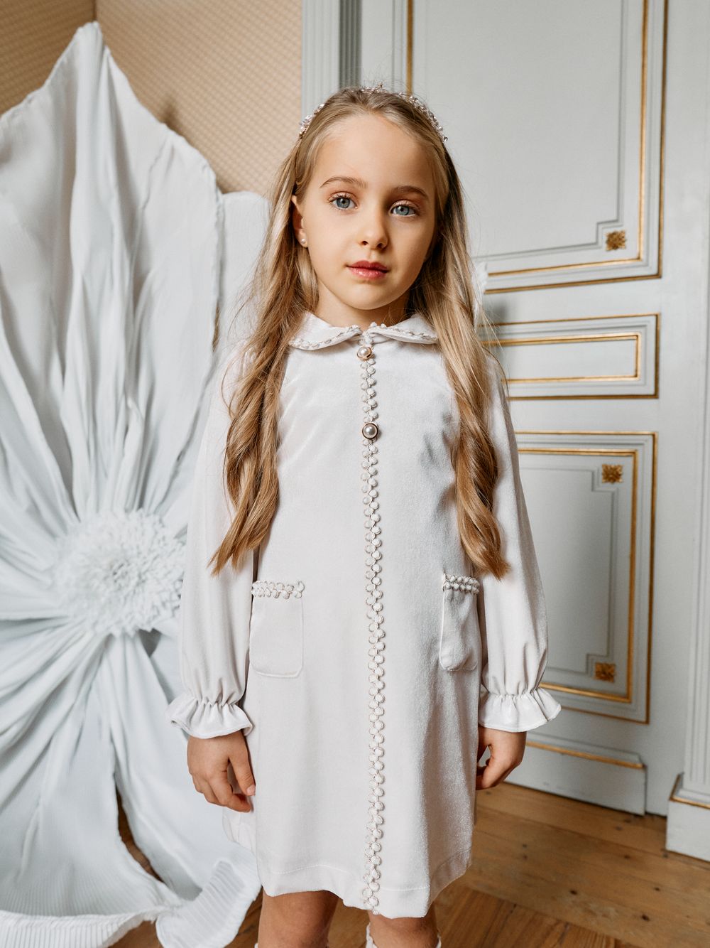 Elegant ecru dress for girls
