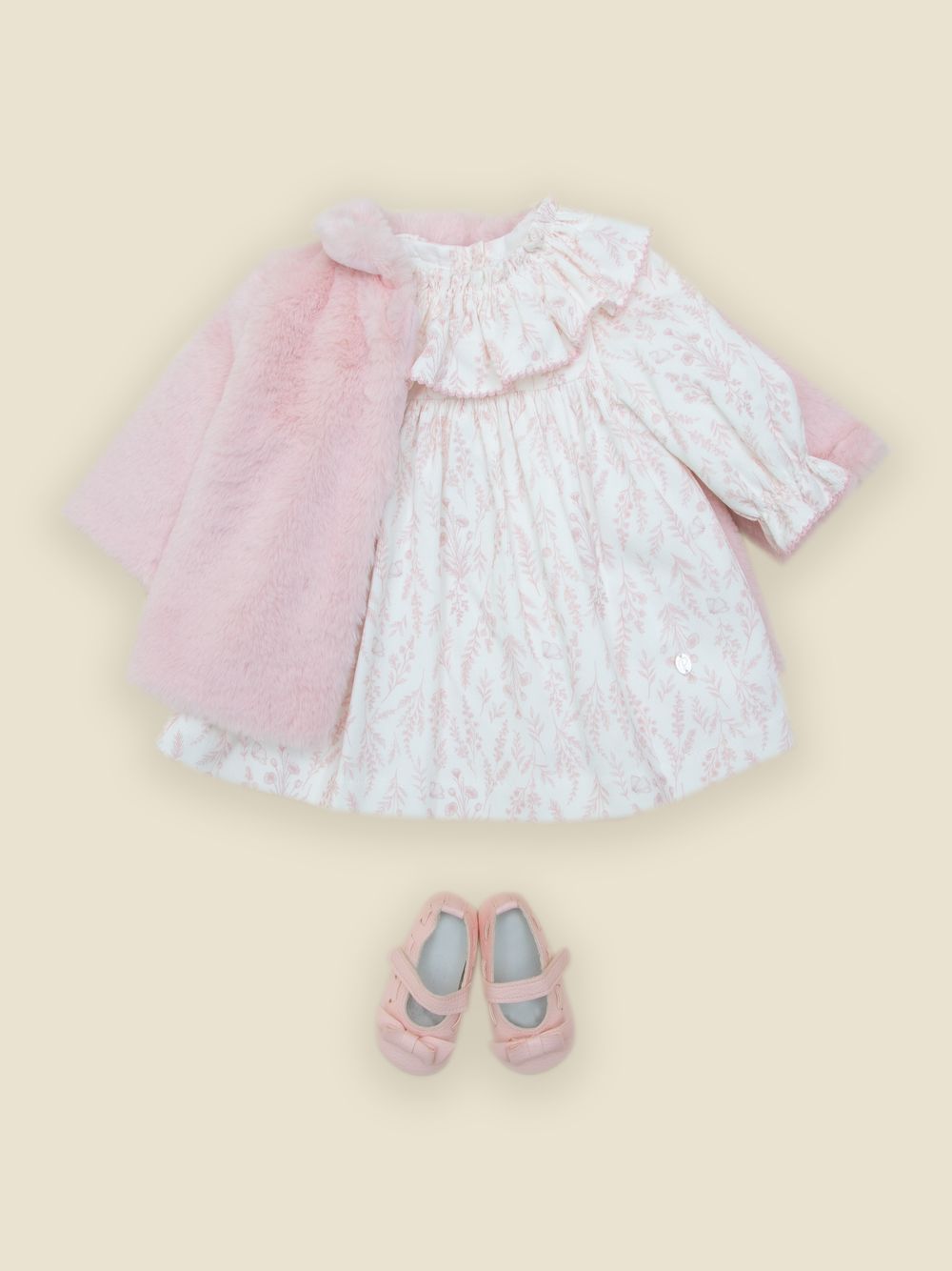Elegant pink dress with ruffle