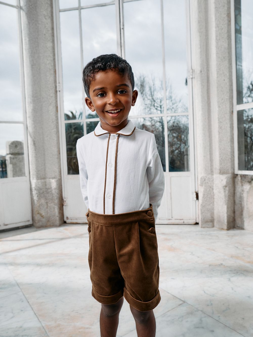 Elegant brown set for boys