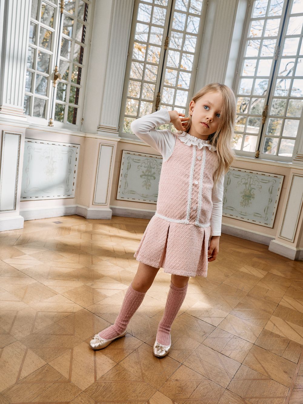 Elegant pale pink set for girls