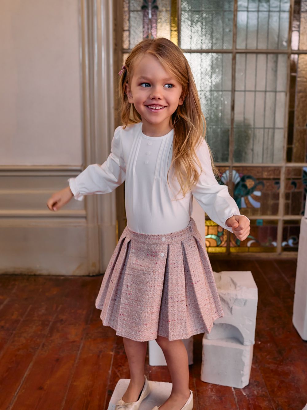Pale pink tweed skirt