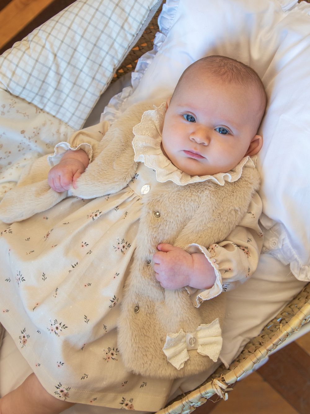 Beige viyella dress with lace collar