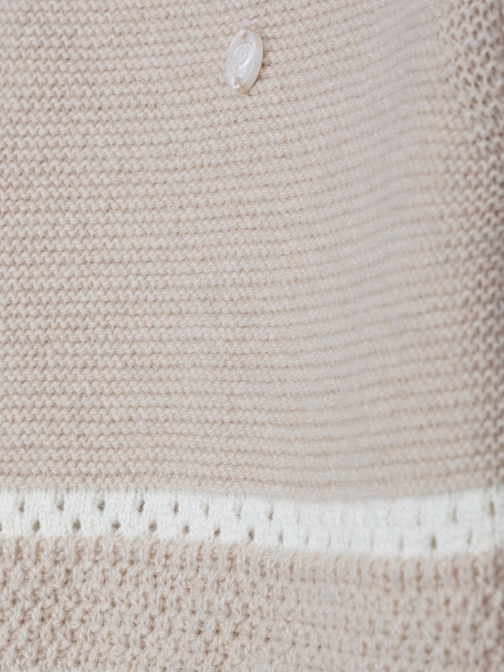 Beige knitted set with an elegant design