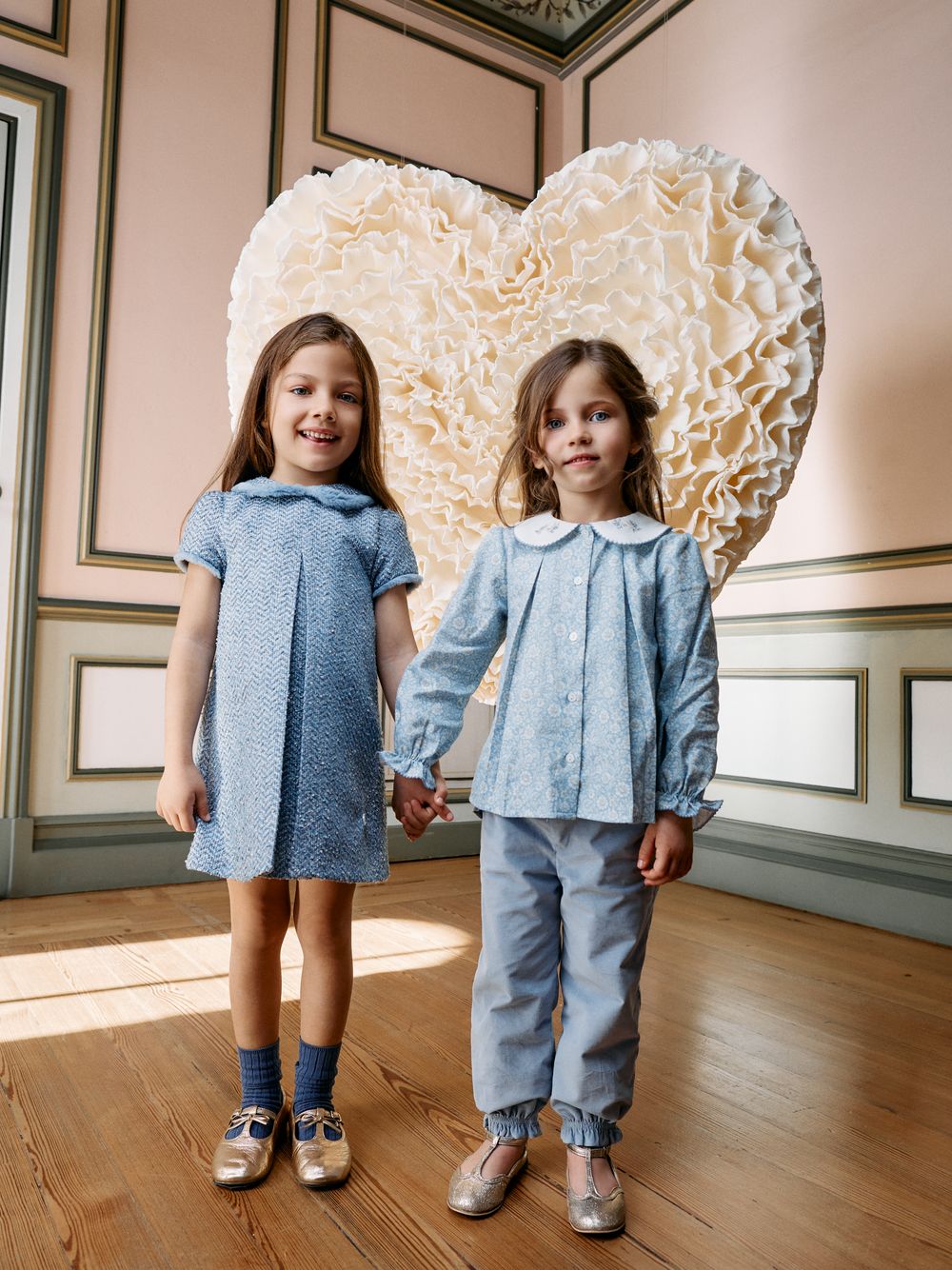 Elegant blue pants with ruffles